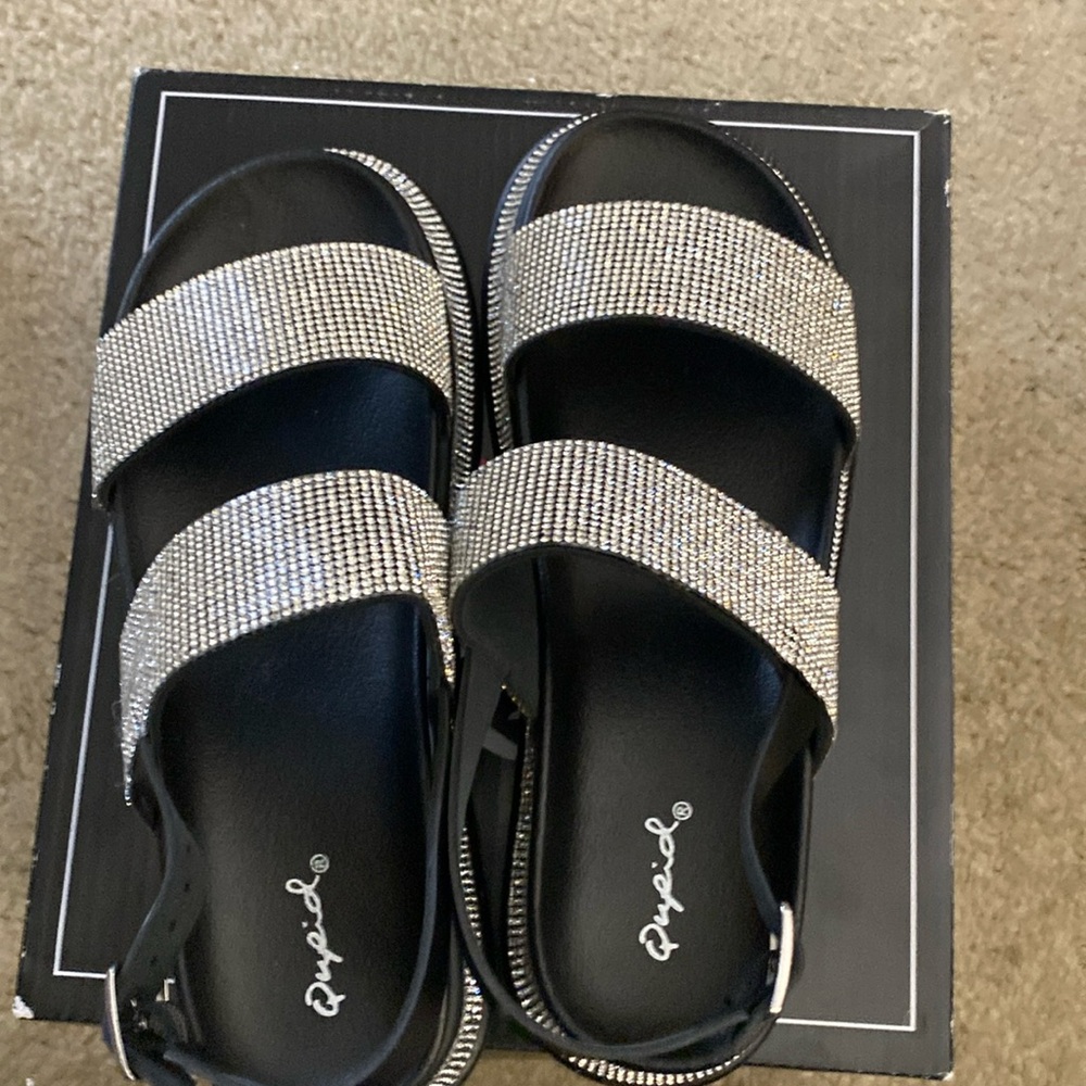 Qupid clear/black Rhinestone sandals size 7